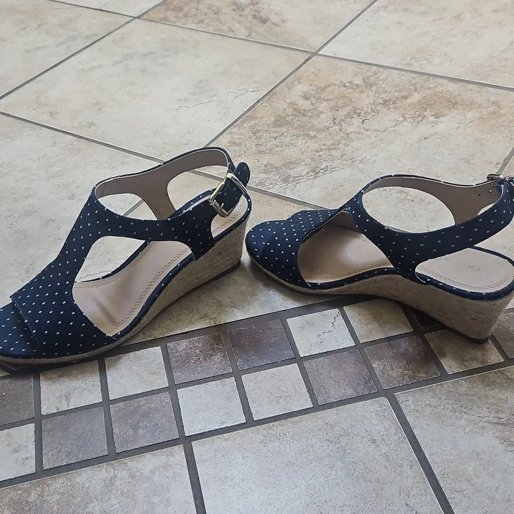 Sandals - Picture 5 of 5
